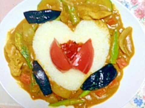 オクラとおからと豆乳と夏野菜ヘルシーカレー